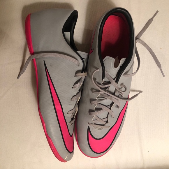 NIKE MERCURIAL INDOOR COURT SOCCER SHOES - Picture 1 of 4